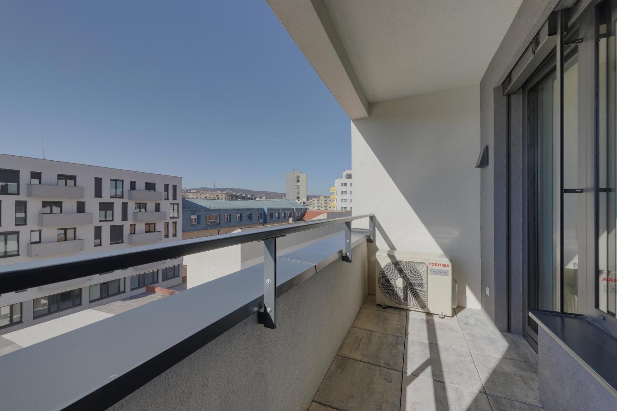 Bazova Apartment With Free Parking Bratislava Exteriér fotografie