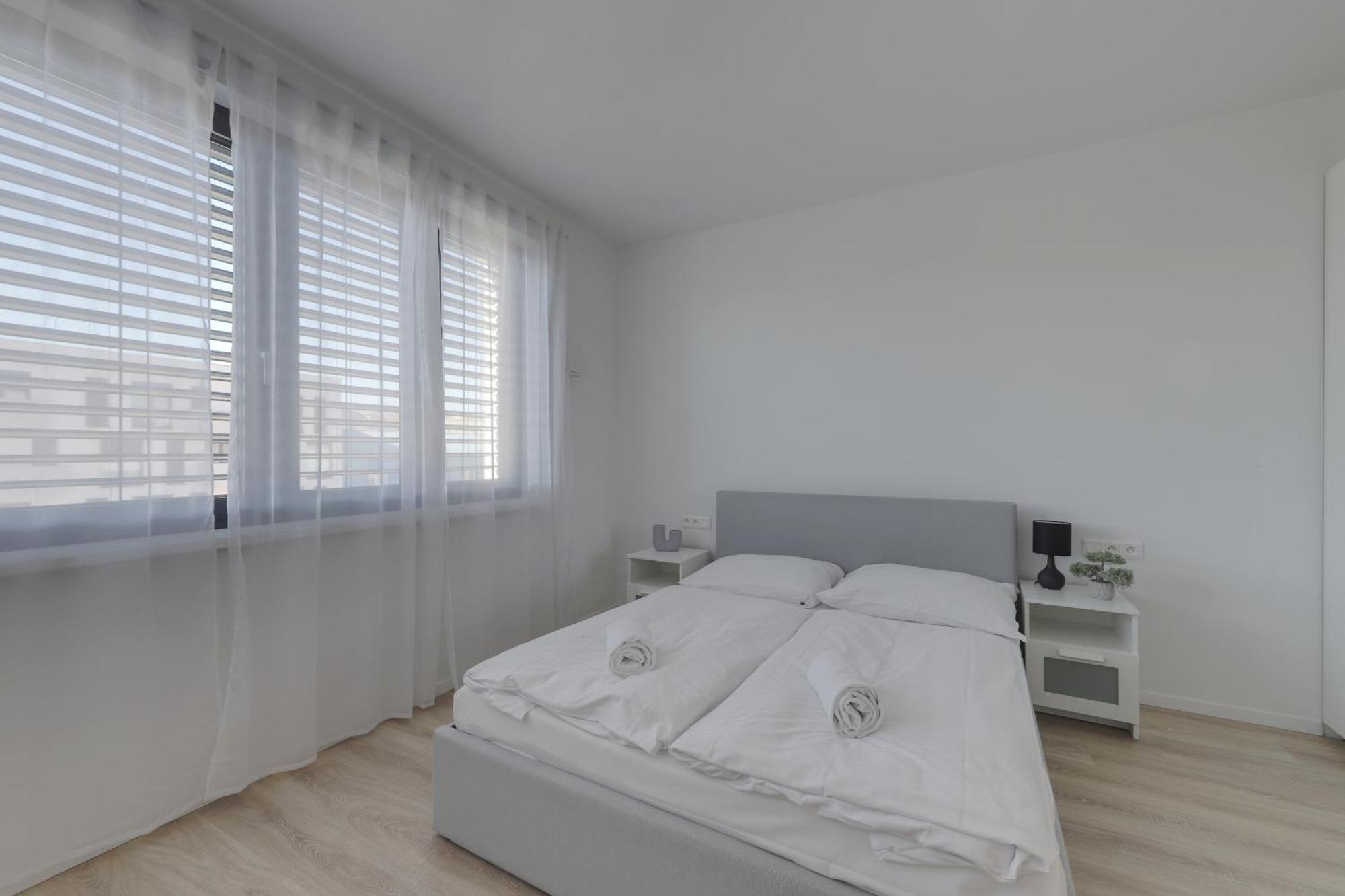 Bazova Apartment With Free Parking Bratislava Exteriér fotografie